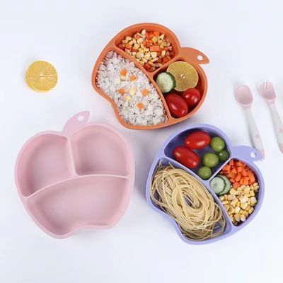 Plate à manger en silicone antidérapant intégrée anti-goutte Plate à manger pour bébé en forme de pomme