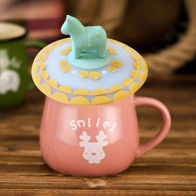 Cartoon personnalisable à l'épreuve des fuites couvercle de tasse de thé en silicone inodore et non toxique couvercle de tasse en silicone